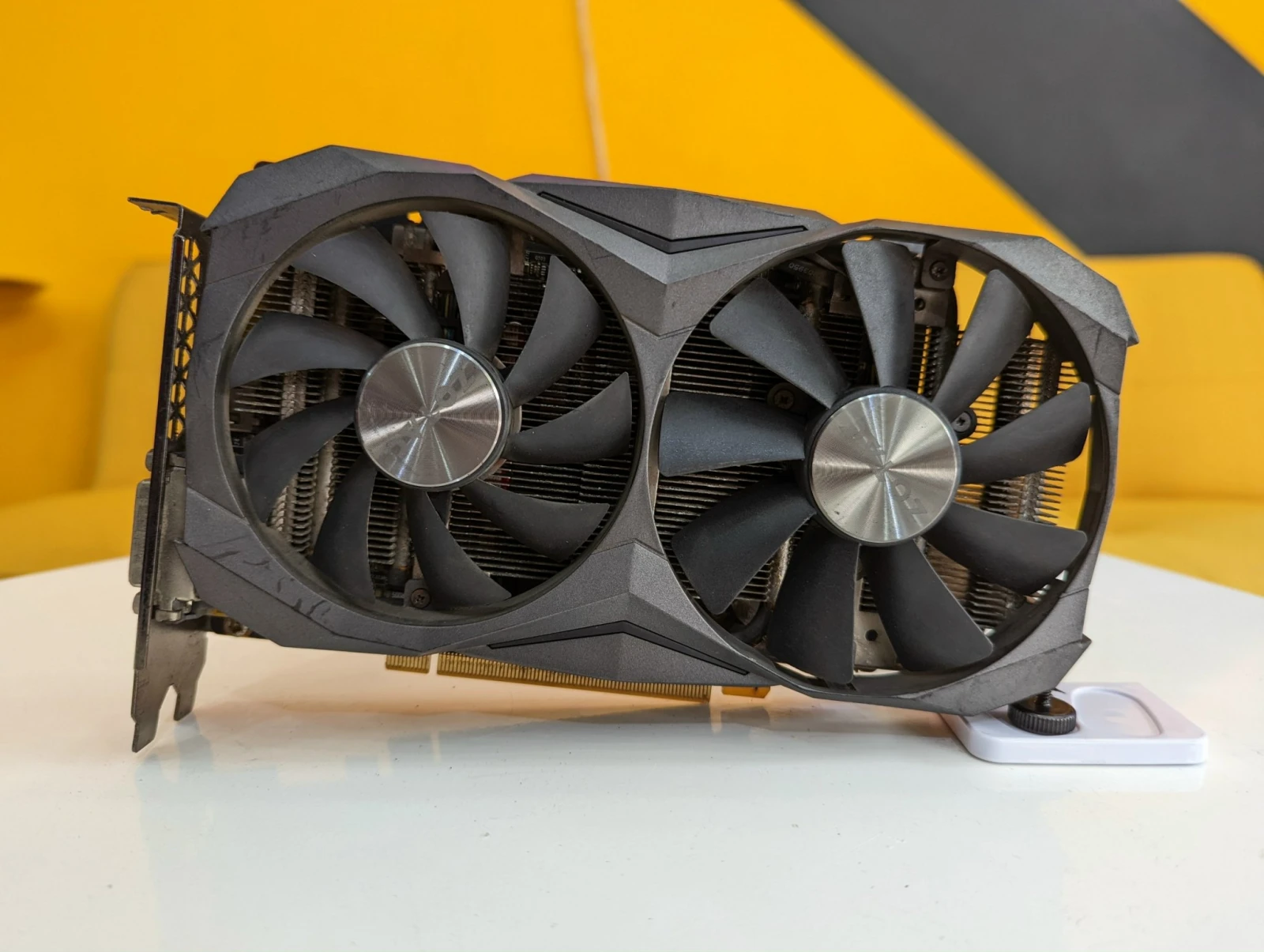 VGA ZOTAC GTX 1070ti 8GB 2FAN